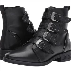 Steve Madden Pursue Black Boot
